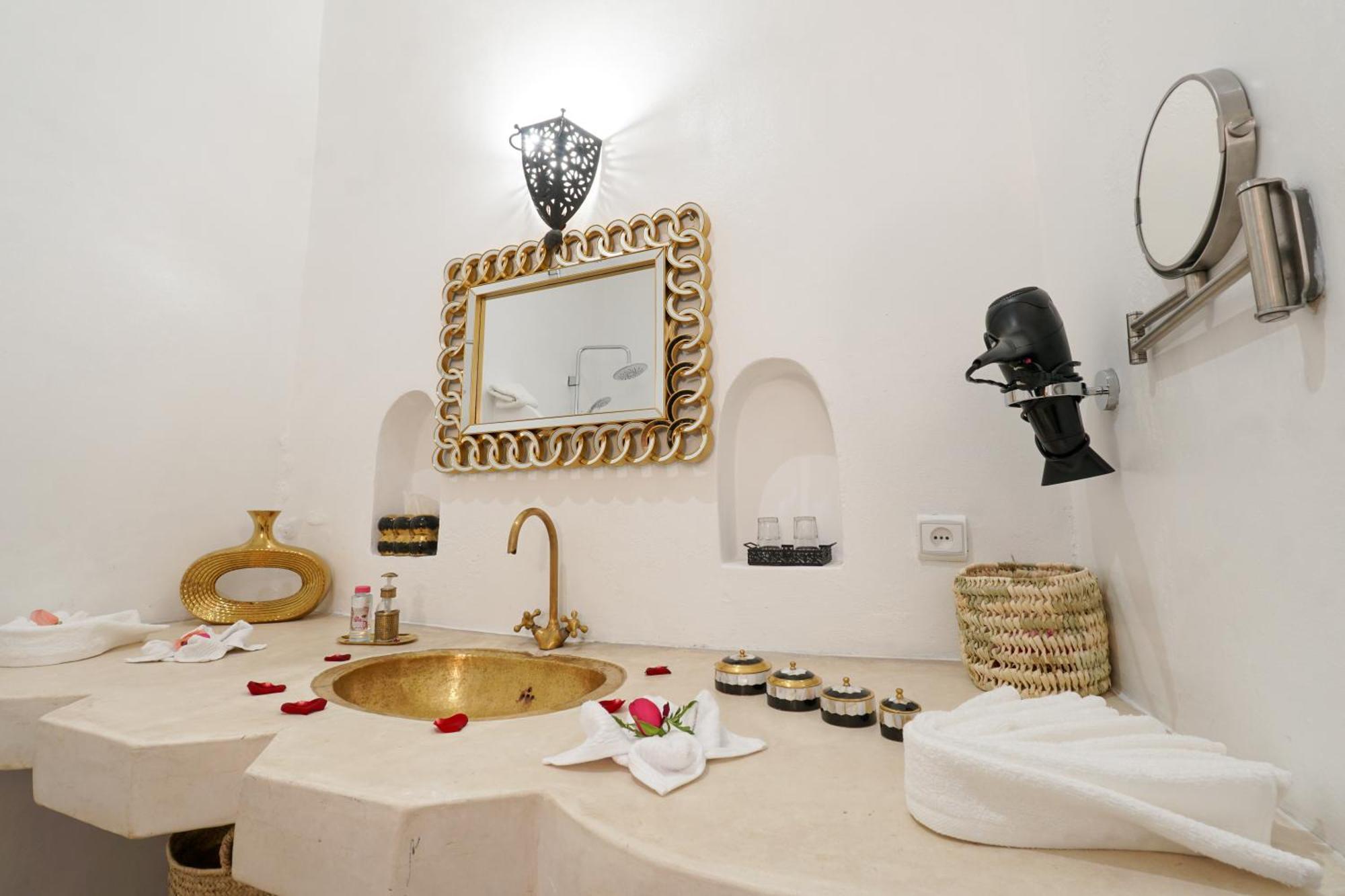 Riad Darna 4 Chambres Avec Piscine Et Petit Dejeuner Marrákes Kültér fotó